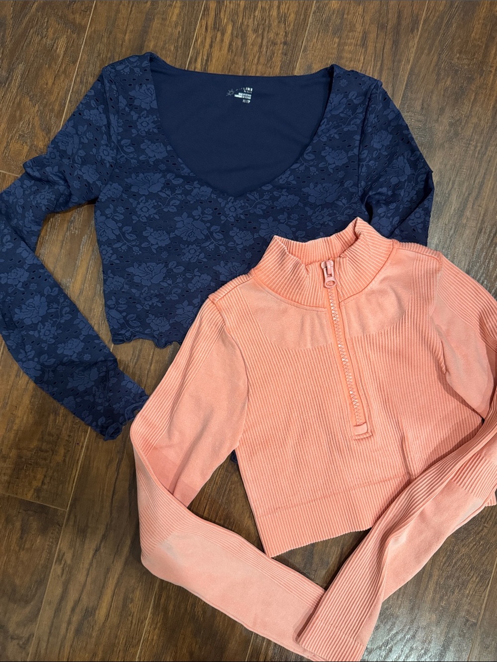 2 Workout Crop-tops Size XS